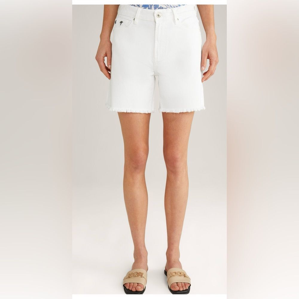 Re/Done boyfriend cutoff shorts in vintage white destroy size 27